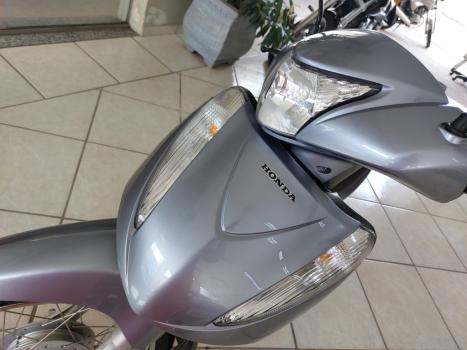 HONDA Biz 125 ES, Foto 2