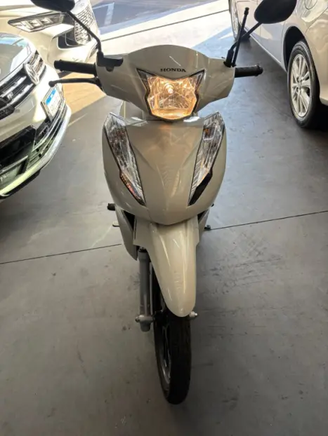 HONDA Biz 125 ES, Foto 6
