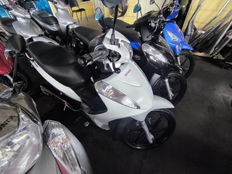 HONDA Biz 125 EX, Foto 2