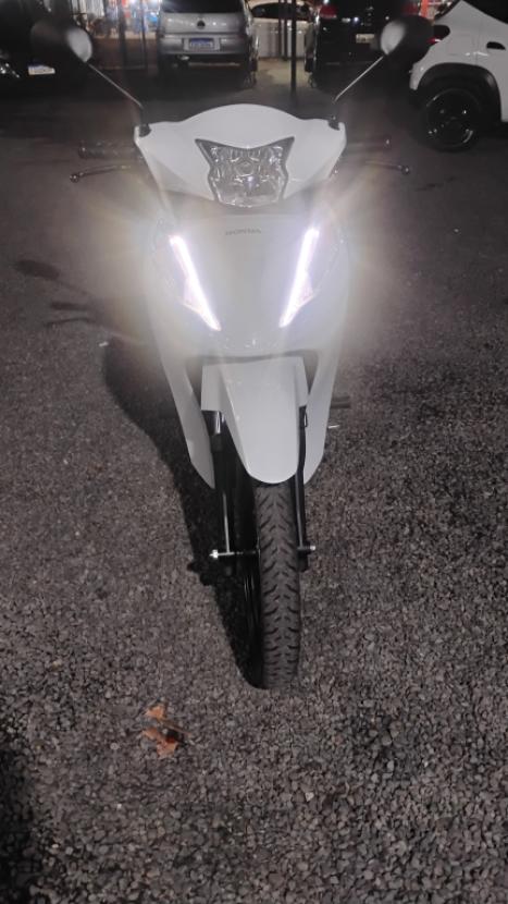 HONDA Biz 125 EX, Foto 3