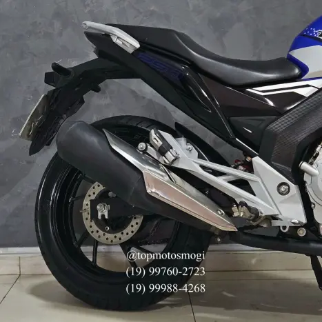 HONDA CB 250 F Twister , Foto 4