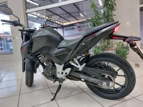HONDA CB 300 F Twister FLEX CBS, Foto 6