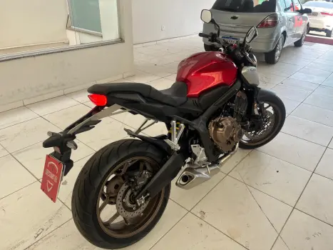 HONDA CB 650 R ABS, Foto 4