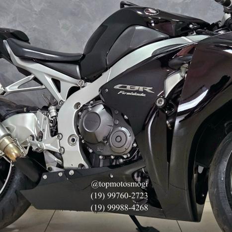HONDA CBR 1000 RR FIRE BLADE, Foto 4