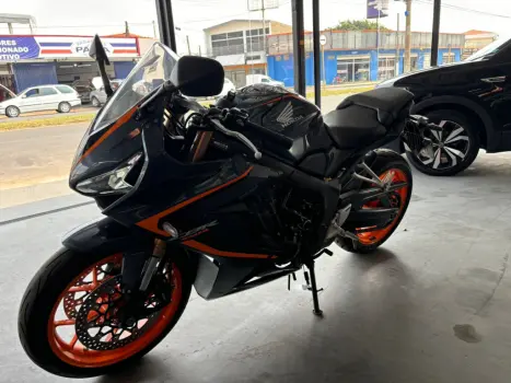 HONDA CBR 650 R ABS, Foto 1