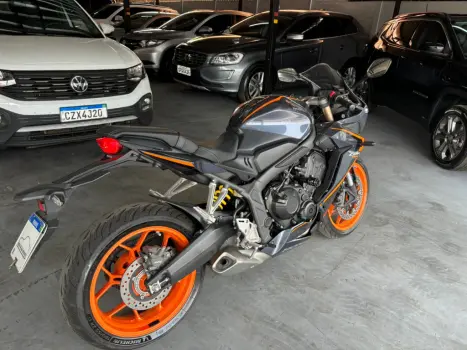 HONDA CBR 650 R ABS, Foto 4