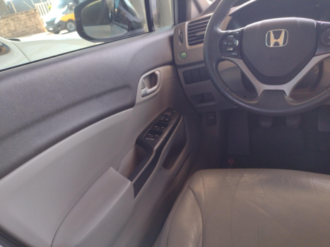 HONDA Civic 1.8 16V 4P FLEX LXS, Foto 6