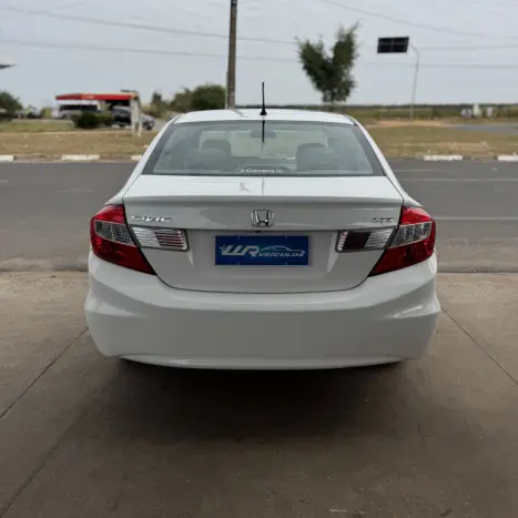 HONDA Civic 1.8 16V 4P FLEX LXS AUTOMTICO, Foto 2