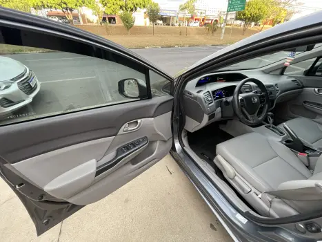 HONDA Civic 1.8 16V 4P FLEX LXS AUTOMTICO, Foto 17