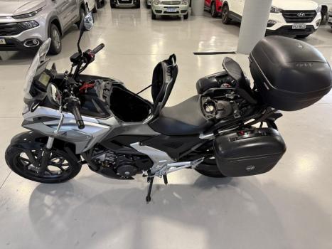 HONDA NC 750 X ABS, Foto 3