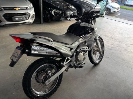 HONDA NX Falcon 400, Foto 3