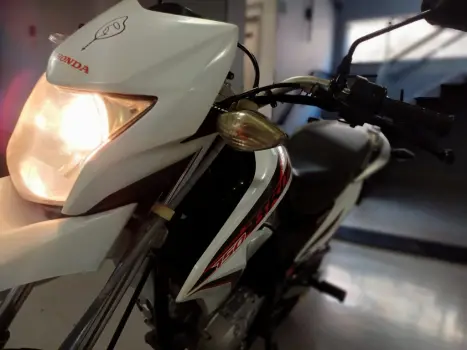 HONDA NXR Bros 150 ES, Foto 14