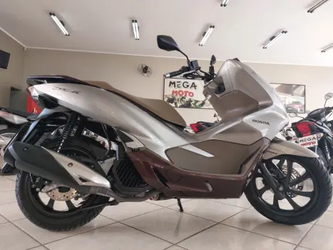 HONDA PCX 150 DLX, Foto 4