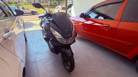 HONDA PCX 150 DLX, Foto 2