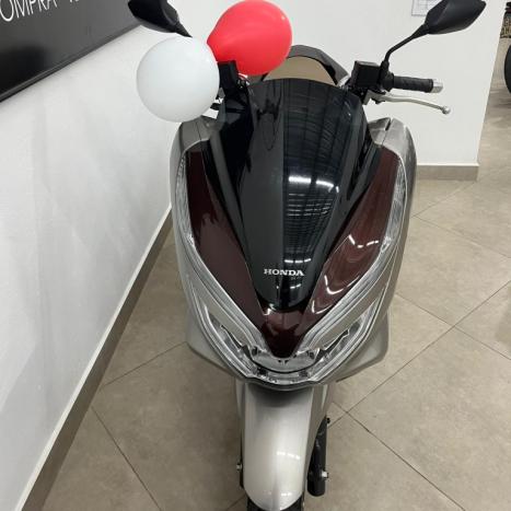 HONDA PCX 150 DLX, Foto 10