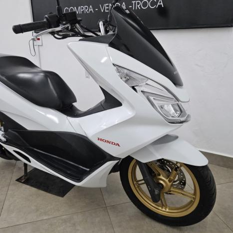 HONDA PCX 150 DLX, Foto 2