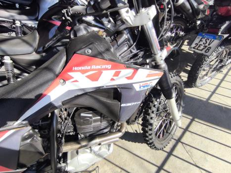 HONDA XRE 300 , Foto 2
