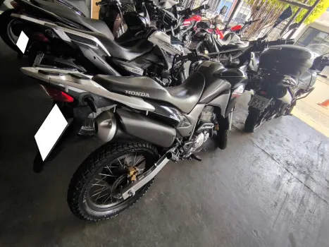 HONDA XRE 300 , Foto 5