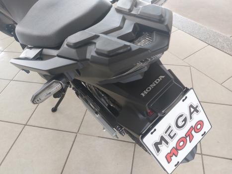 HONDA XRE 300 ABS, Foto 3