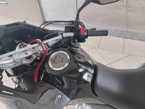 HONDA XRE 300 ABS, Foto 4