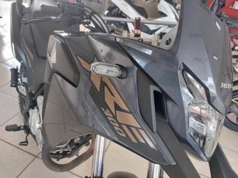 HONDA XRE 300 ABS, Foto 5