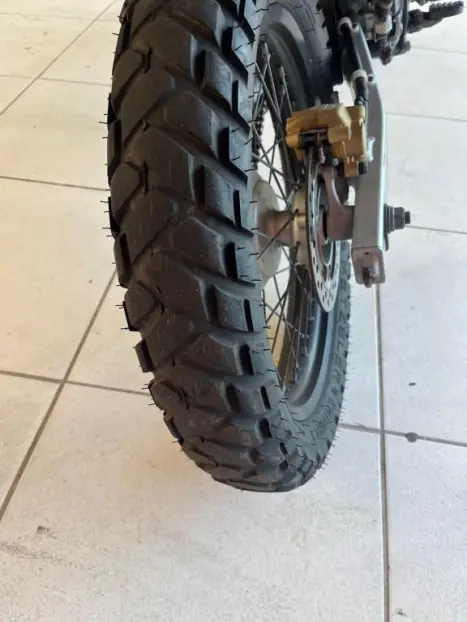 HONDA XRE 300 ADVENTURE, Foto 8