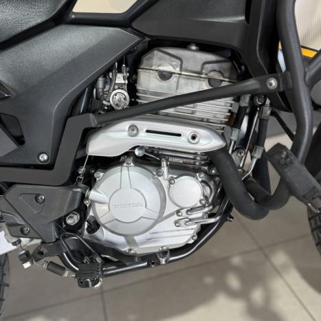 HONDA XRE 300 ADVENTURE, Foto 9