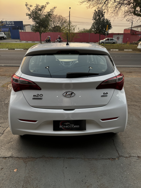 HYUNDAI HB 20 Hatch 1.6 16V 4P FLEX COMFORT STYLE AUTOMTICO, Foto 5