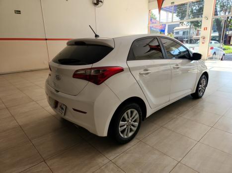 HYUNDAI HB 20 Hatch 1.6 16V 4P FLEX COMFORT PLUS, Foto 4