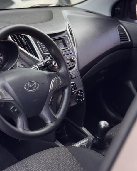 HYUNDAI HB 20 Hatch 1.0 12V 4P FLEX UNIQUE, Foto 6