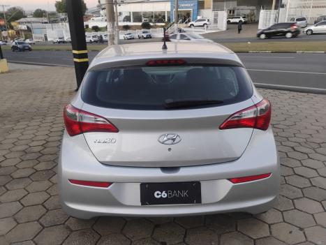 HYUNDAI HB 20 Hatch 1.0 12V 4P FLEX COMFORT PLUS, Foto 2