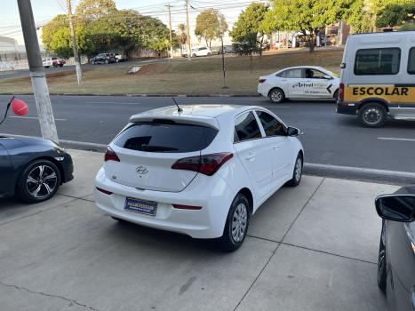 HYUNDAI HB 20 Hatch 1.0 12V 4P FLEX UNIQUE, Foto 4