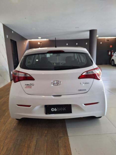 HYUNDAI HB 20 Hatch 1.6 16V 4P FLEX COMFORT PLUS AUTOMTICO, Foto 5