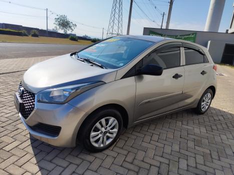 HYUNDAI HB 20 Hatch 1.0 12V 4P FLEX UNIQUE, Foto 2