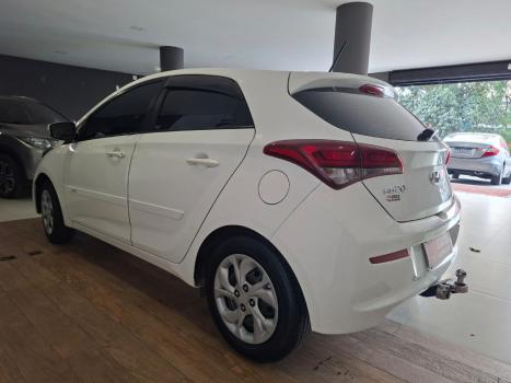 HYUNDAI HB 20 Hatch 1.6 16V 4P FLEX COMFORT PLUS AUTOMTICO, Foto 4