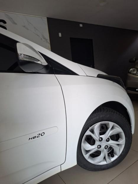 HYUNDAI HB 20 Hatch 1.6 16V 4P FLEX COMFORT PLUS AUTOMTICO, Foto 7