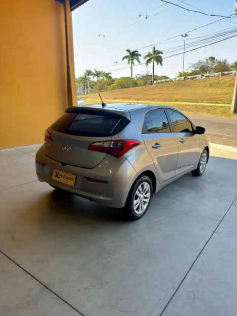 HYUNDAI HB 20 Hatch 1.0 12V 4P FLEX COMFORT, Foto 6