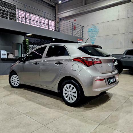 HYUNDAI HB 20 Hatch 1.0 12V 4P FLEX UNIQUE, Foto 5