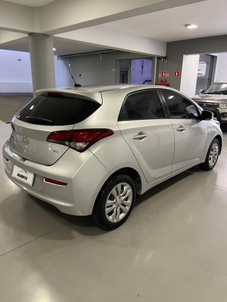 HYUNDAI HB 20 Hatch 1.6 16V 4P FLEX COMFORT PLUS, Foto 4
