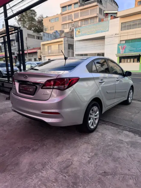 HYUNDAI HB 20 Sedan 1.6 16V 4P FLEX COMFORT PLUS AUTOMTICO, Foto 4