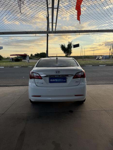 HYUNDAI HB 20 Sedan 1.0 12V 4P FLEX COMFORT PLUS, Foto 9