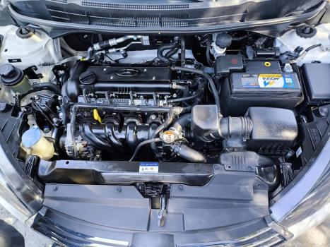 HYUNDAI HB 20 Sedan 1.6 16V 4P FLEX COMFORT PLUS, Foto 8
