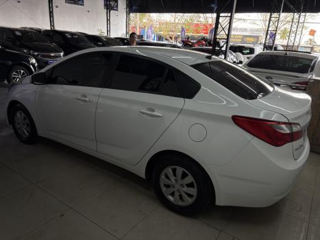 HYUNDAI HB 20 Sedan 1.6 16V 4P FLEX COMFORT PLUS, Foto 4