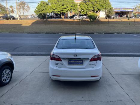 HYUNDAI HB 20 Sedan 1.6 16V 4P FLEX PREMIUM, Foto 4