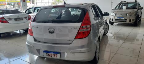 HYUNDAI I30 2.0 16V 4P, Foto 4