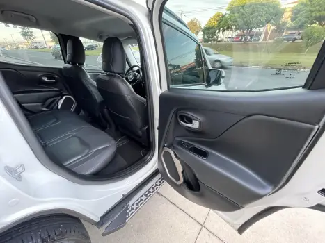 JEEP Renegade 2.0 16V 4P TURBO DIESEL LONGITUDE 4X4 AUTOMTICO, Foto 17