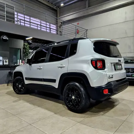 JEEP Renegade 2.0 16V 4P TURBO DIESEL LONGITUDE 4X4 AUTOMTICO, Foto 5