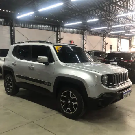 JEEP Renegade 2.0 16V 4P TURBO DIESEL LONGITUDE 4X4 AUTOMTICO, Foto 3