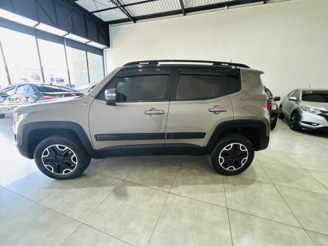 JEEP Renegade 2.0 16V 4P TURBO DIESEL TRAILHAWK 4X4 AUTOMTICO, Foto 3