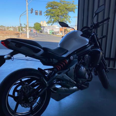 KAWASAKI ER-6N 650 ABS, Foto 2